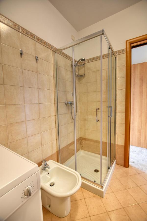 Varenna Apartment Perledo Bagian luar foto
